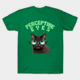 cat with perceptive eyes T-Shirt